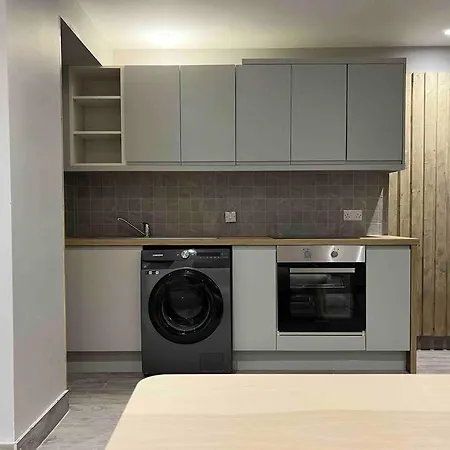 “the Art House 6” Galway, Woodquay *