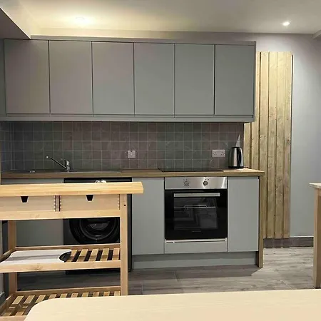 “the Art House 6” Galway, Woodquay * Galway