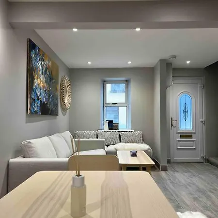 “the Art House 6” Galway, Woodquay Сasa de vacaciones Galway